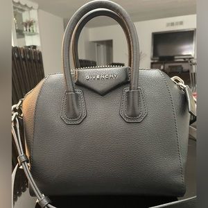 Givenchy Mini Antigona Bag In Grained Leather Black